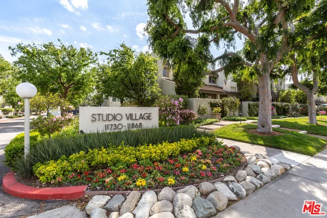 11732 Moorpark #J, Studio City, CA 91604