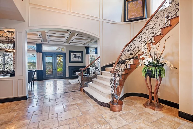 55 Golf Ridge, Rancho Santa Margarita, CA 92679