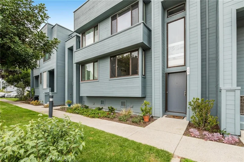 863 America, Del Mar, CA 92014
