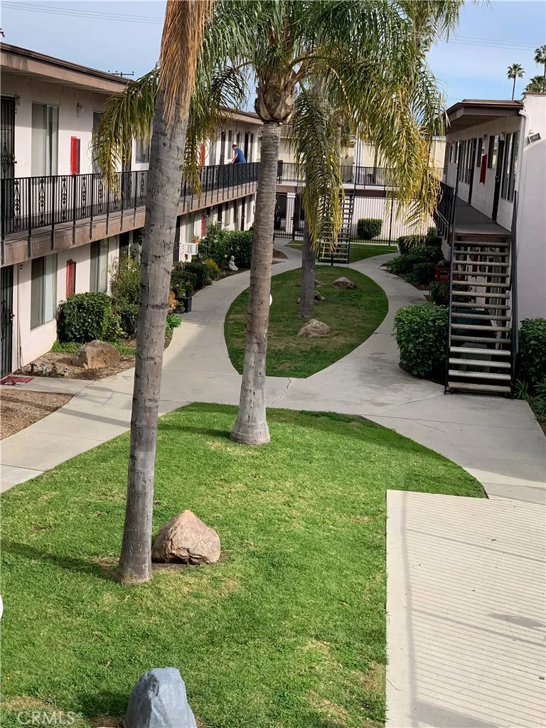 5530 Ackerfield #409, Long Beach, CA 90805