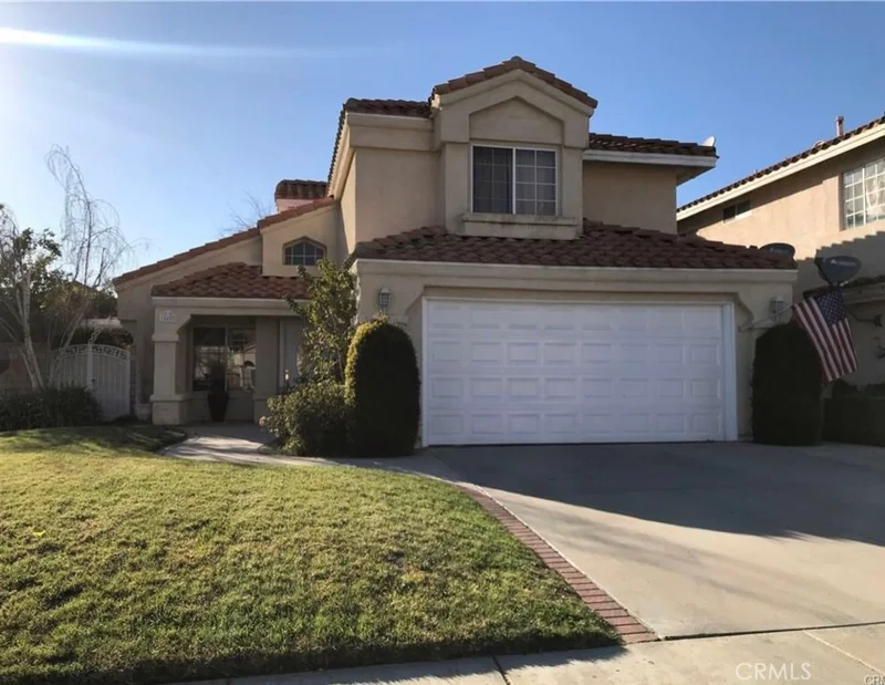 10452 Sandstone, Mentone, CA 92359