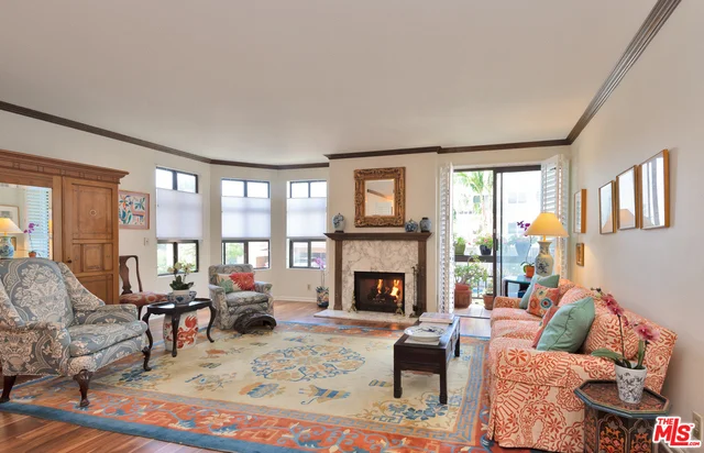 8642 Gregory #104, Los Angeles, CA 90035