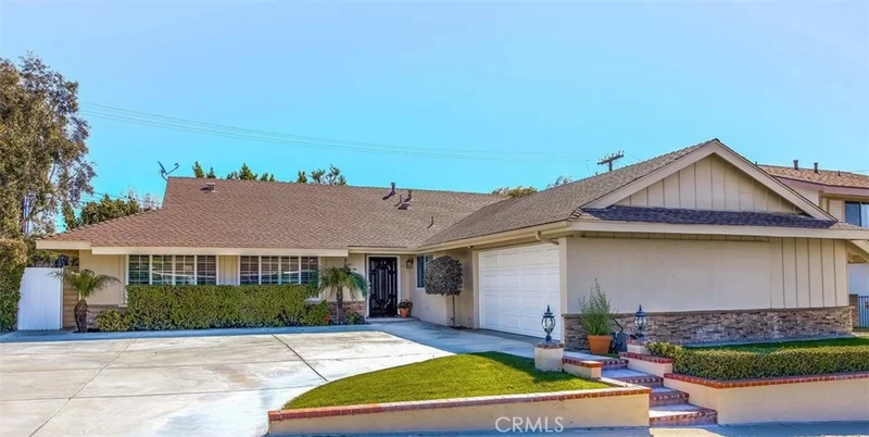 420 Fernhill, Anaheim Hills, CA 92807