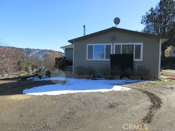 11717 Pythian Cave Road, Yreka, CA 96097