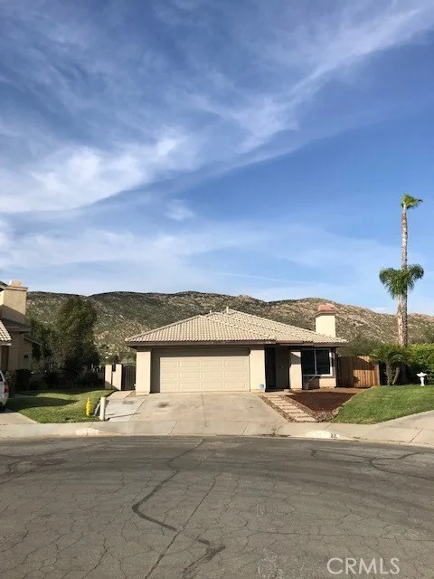 10326 Crest Brook Drive, Moreno Valley, CA 92557