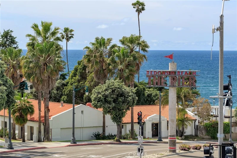 230 Catalina #215, Redondo Beach, CA 90277