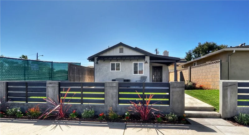 630 Indianapolis, Huntington Beach, CA 92648