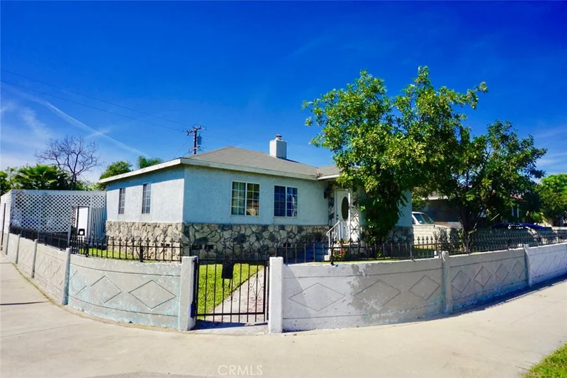 2553 Gaspar, Commerce, CA 90040