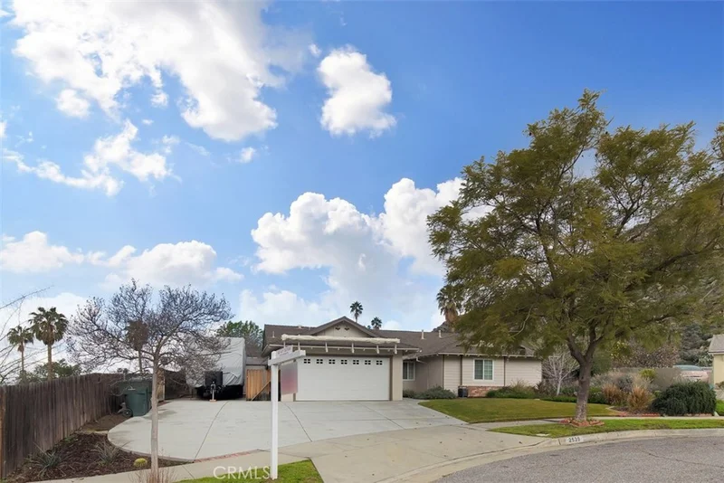 2539 Thayer, Riverside, CA 92507