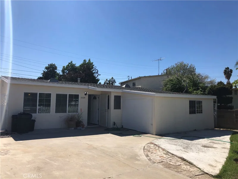 10104 El Poche, South El Monte, CA 91733