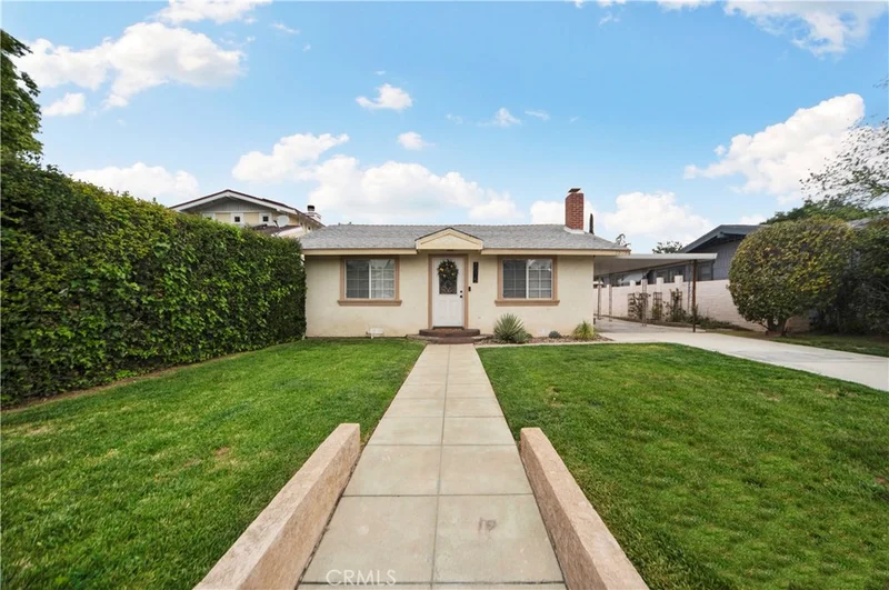 1015 College, Redlands, CA 92374