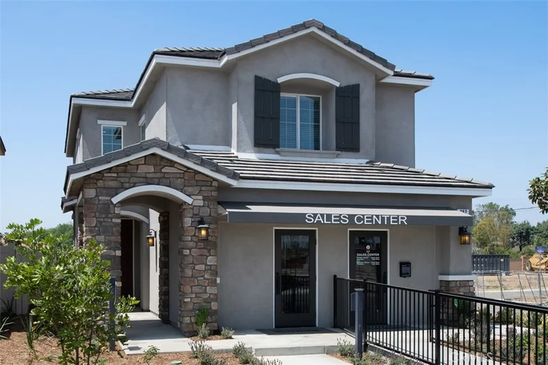 878 Breden, Rialto, CA 92376