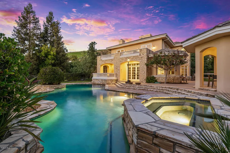 1135 Country Valley, Westlake Village, CA 91362