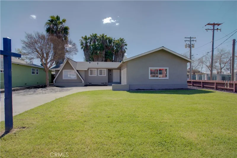 100 Hayes, Turlock, CA 95382