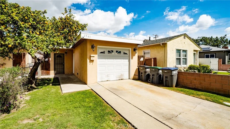 2541 E Van Buren Street, Carson, CA 90810