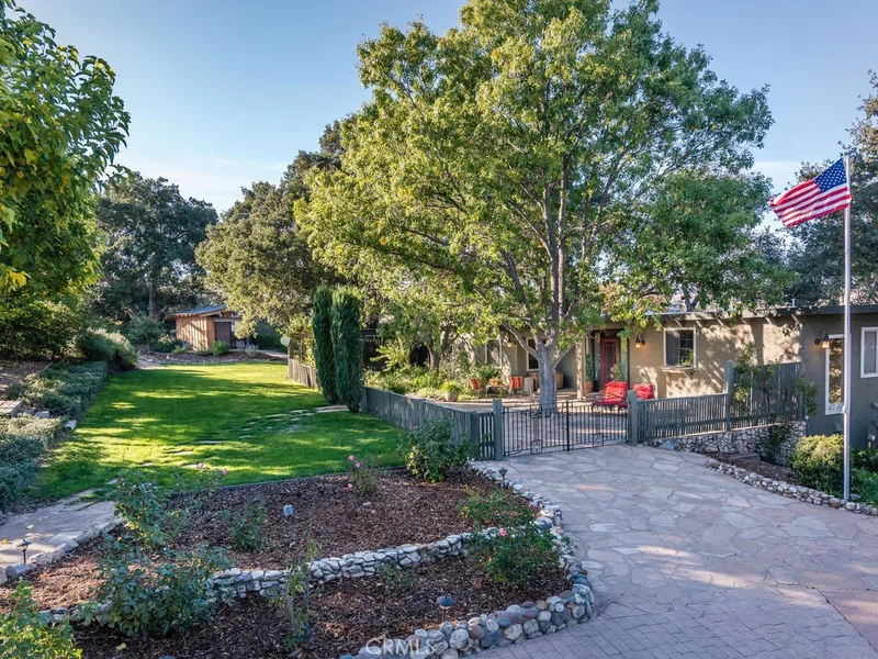 1250 Paint Horse Place, Paso Robles, CA 93446