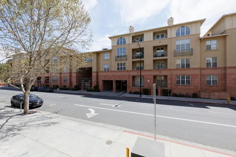 30 Julian #201, San Jose, CA 95112