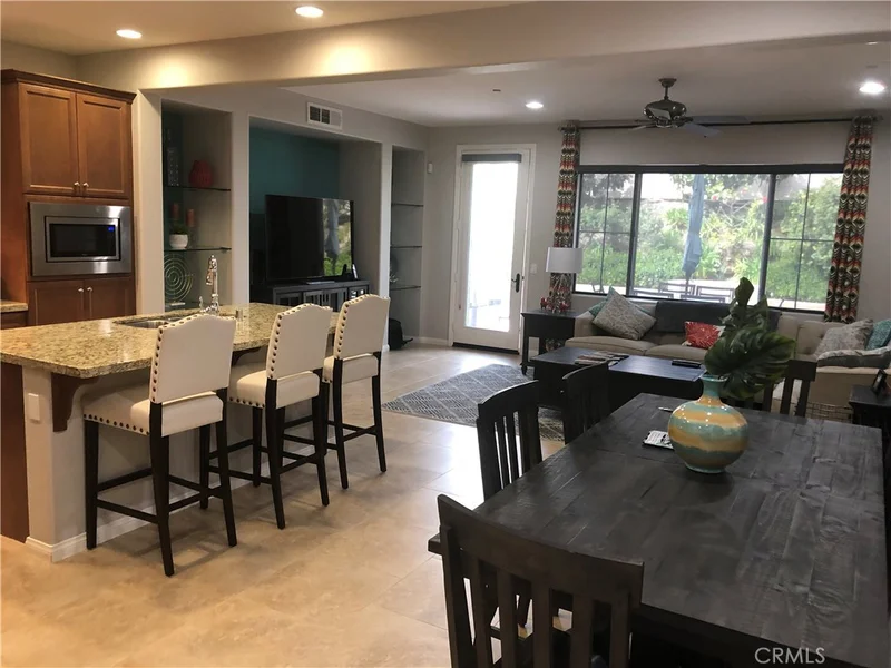 783 Gatun #207, San Pedro, CA 90731