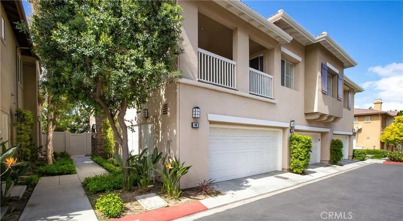 19 Salton, Irvine, CA 92602