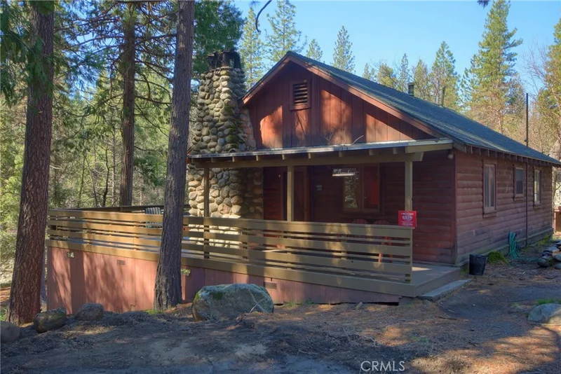 2573 River, Wawona, CA 95389
