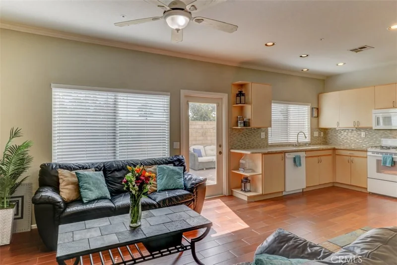 1048 Moreno #68, Placentia, CA 92870