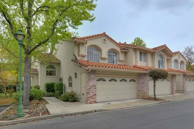 1250 Calle De Cuestanada, Milpitas, CA 95035