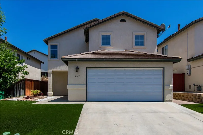 8947 Gateway View, El Cajon, CA 92021