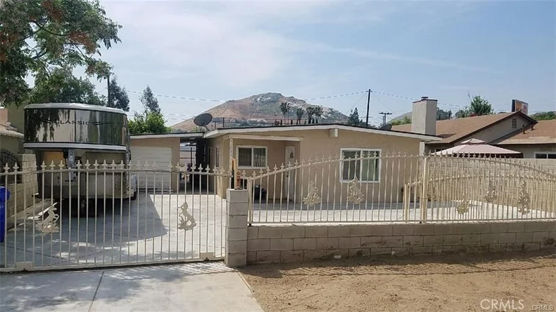 18849 2nd, Bloomington, CA 92316