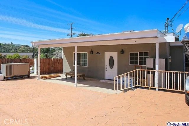 10015 Silverton, Tujunga, CA 91042