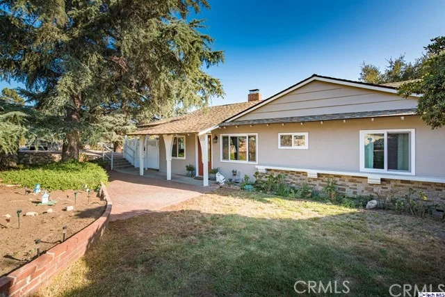 2710 Mayfield Avenue, La Crescenta, CA 91214