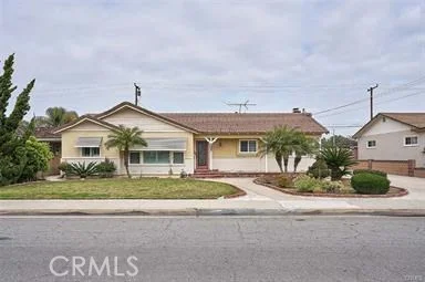 11445 178th, Artesia, CA 90701