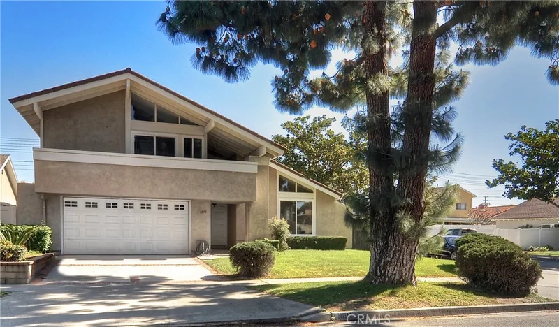 1891 Roanoke, Tustin, CA 92780