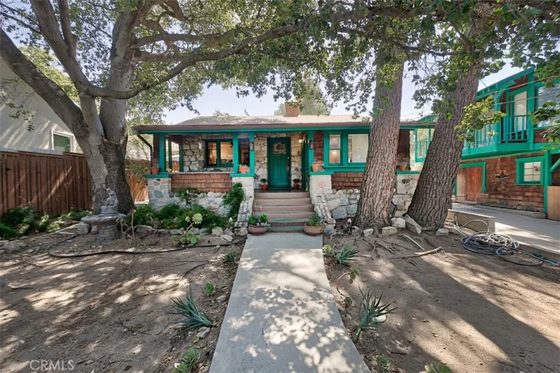10122 Leona, Tujunga, CA 91042