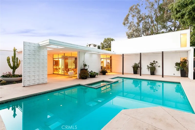11542 Cielo, North Tustin, CA 92705