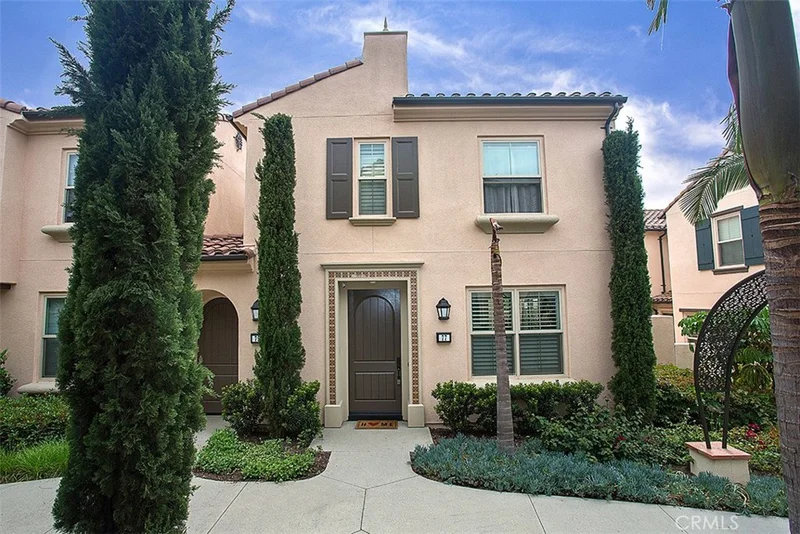 77 Fairymoss, Irvine, CA 92620