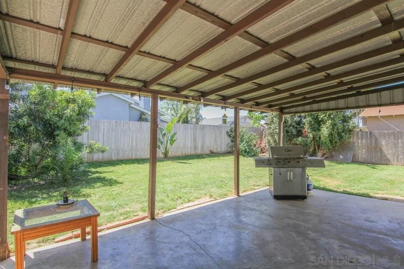 8675 Longwood St, San Diego, CA 92126