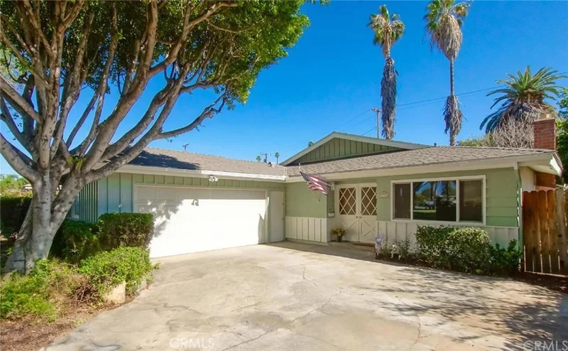 9114 Hawthorne, Riverside, CA 92503