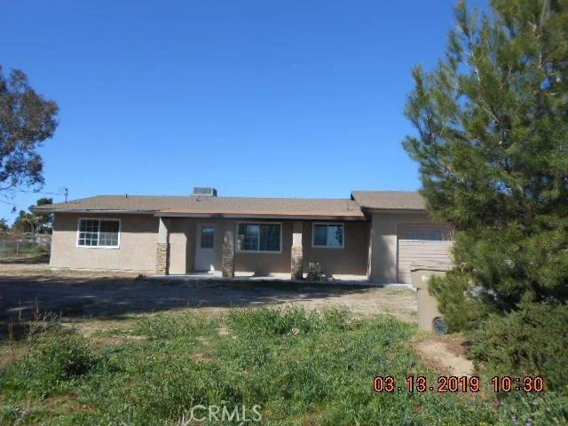 11410 Locust, Hesperia, CA 92345