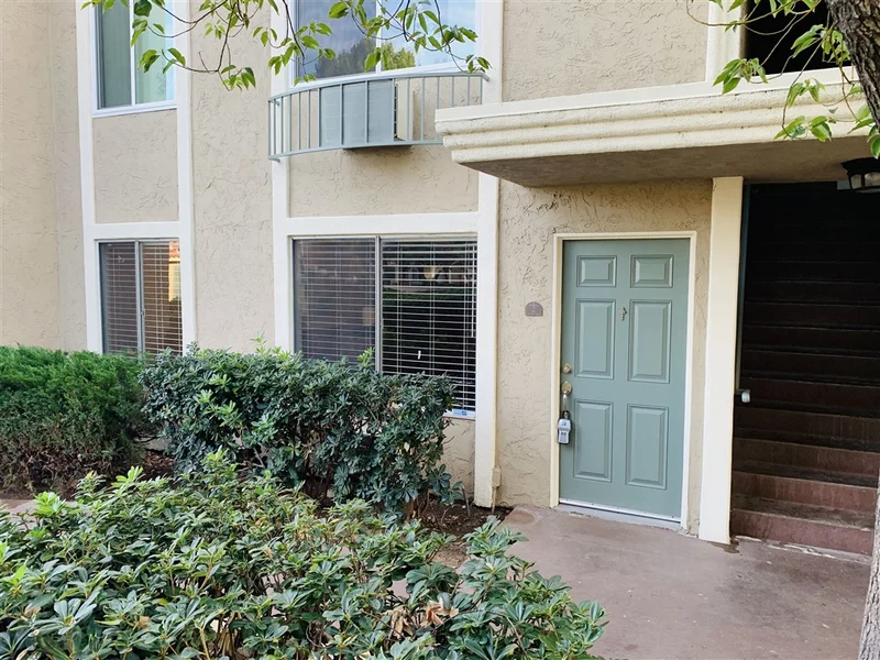 1240 Broadway #2, Escondido, CA 92026