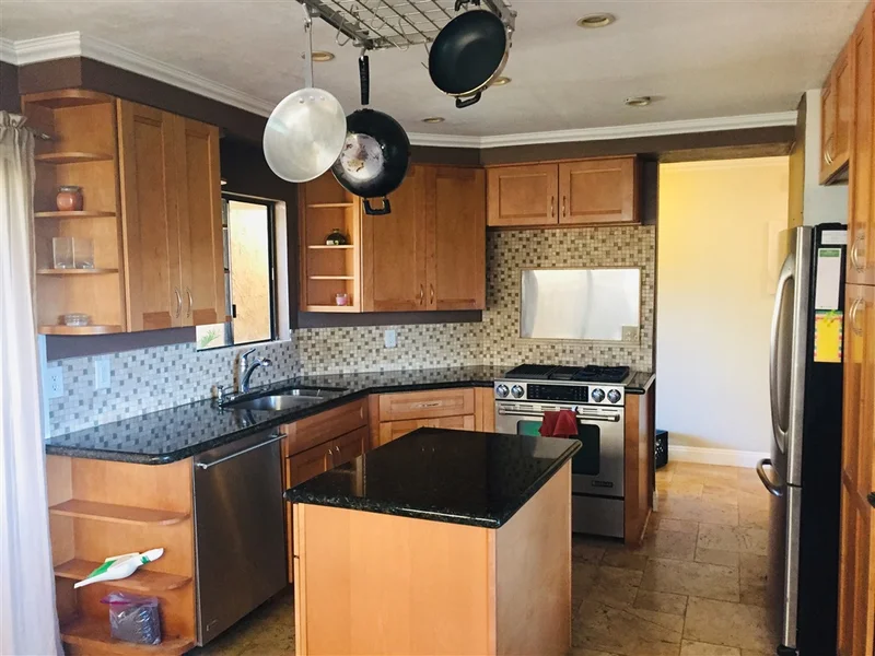7904 Caminto Dia #3, San Diego, CA 92122