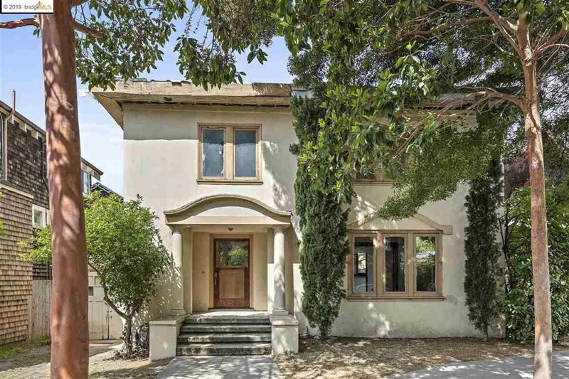 2958 Hillegass Ave, Berkeley, CA 94705