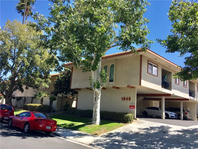 1040 Central #4, Riverside, CA 92507