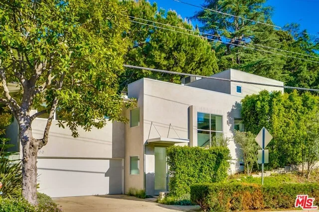 2300 Canyon, Los Angeles, CA 90068