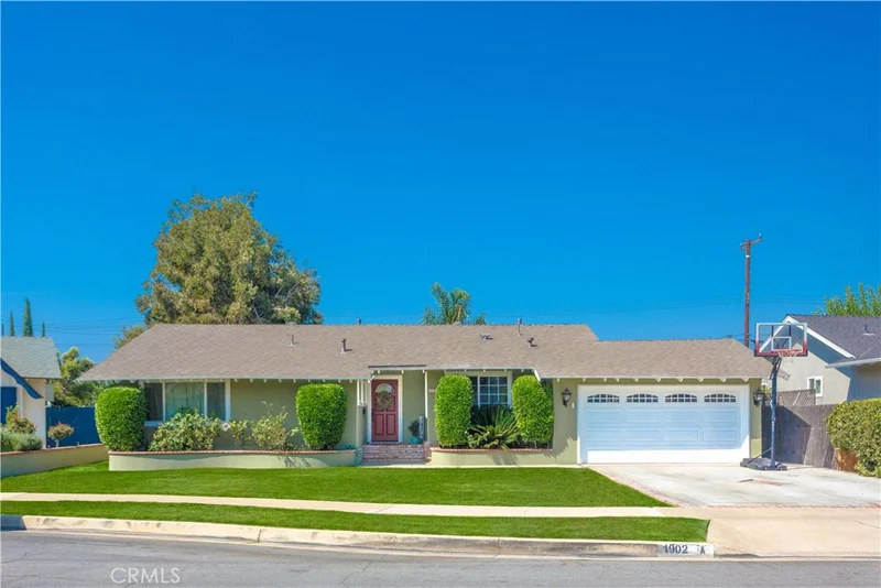 1902 Burnt Mill, Tustin, CA 92780