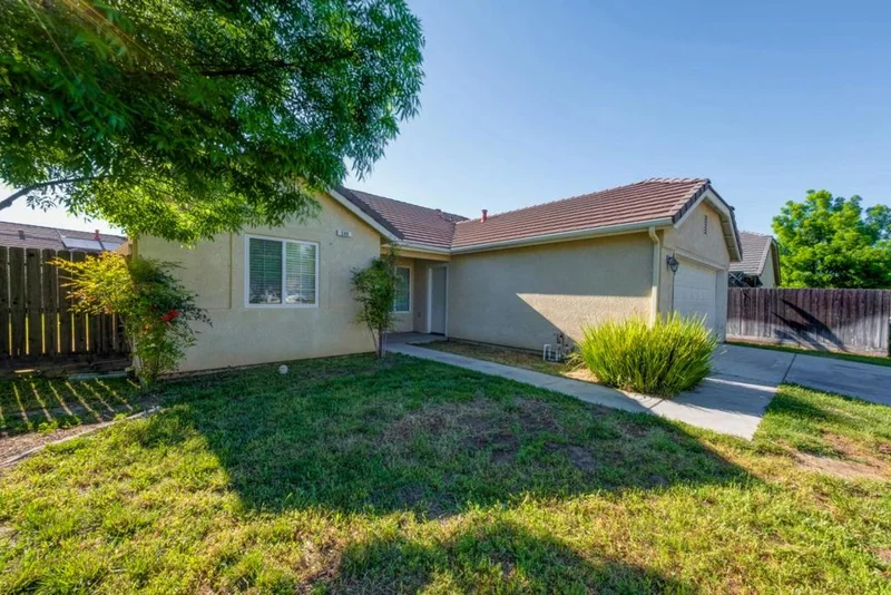 549 Fairmont, Los Banos, CA 93635