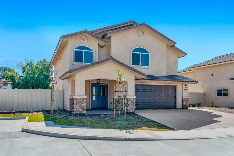 8641 Fanita Dr., Santee, CA 92071