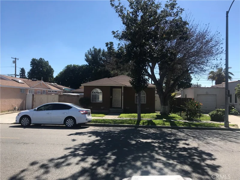272 52nd, Long Beach, CA 90805
