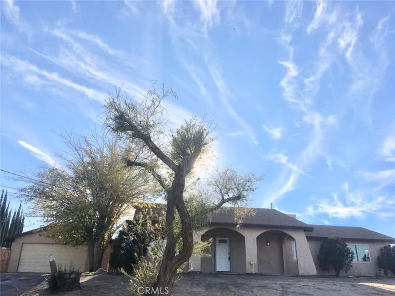18615 Vine, Hesperia, CA 92345