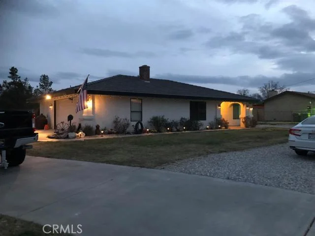 18907 Rocksprings, Hesperia, CA 92345