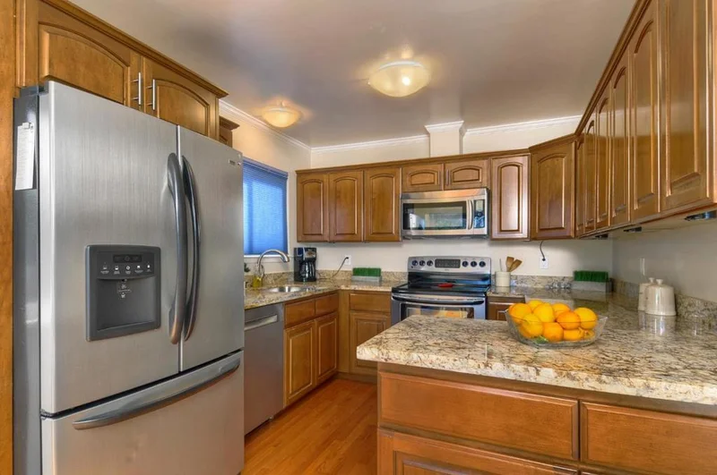 1141 Fairview, Redwood City, CA 94061